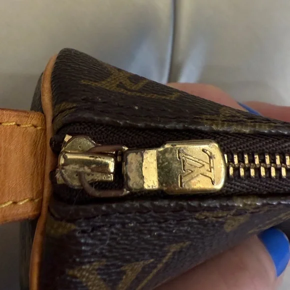 Auth Louis Vuitton Trousse Ronde Pouch Monogram Pen Case *AS IS* - Picture 4 of 8